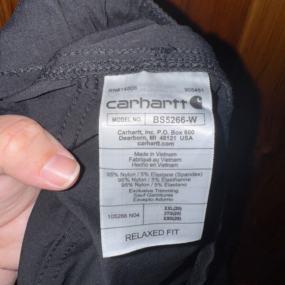 Carhartt Black Women's Shorts - Picture 6 of 6